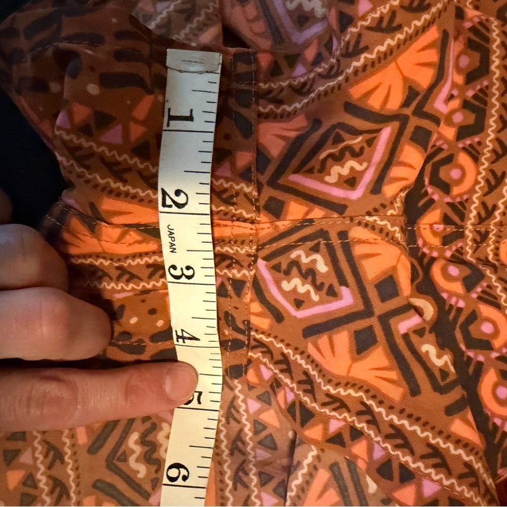 Patagonia Women's Barely Baggies shorts in the Mangrove Tiki pattern - Picture 10 of 10